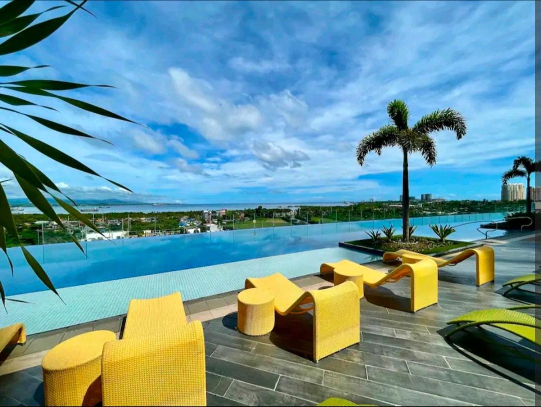 Mactan Newtown Condo With Pool Access Lapu-Lapu City Exterior foto
