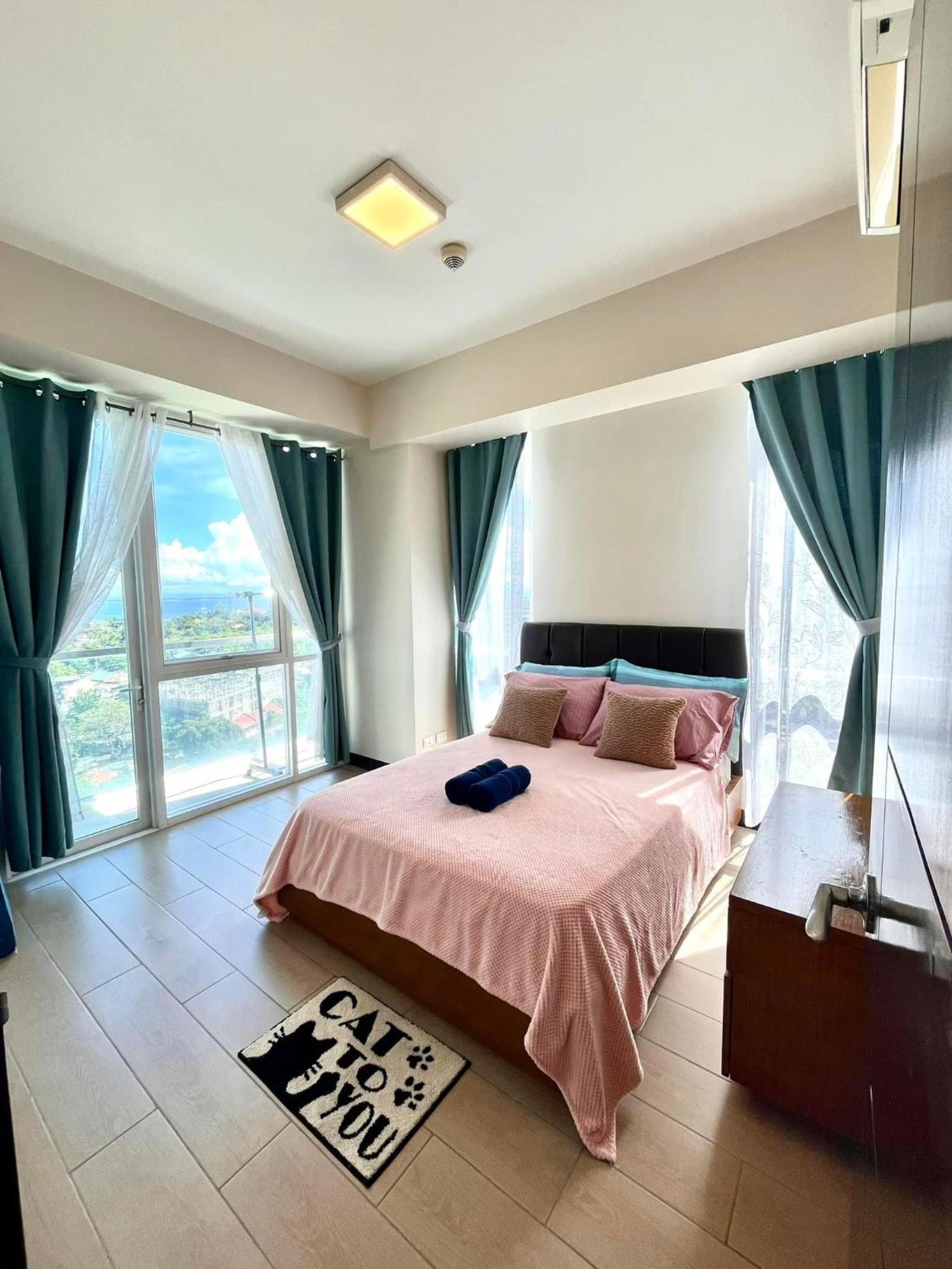 Mactan Newtown Condo With Pool Access Lapu-Lapu City Exterior foto