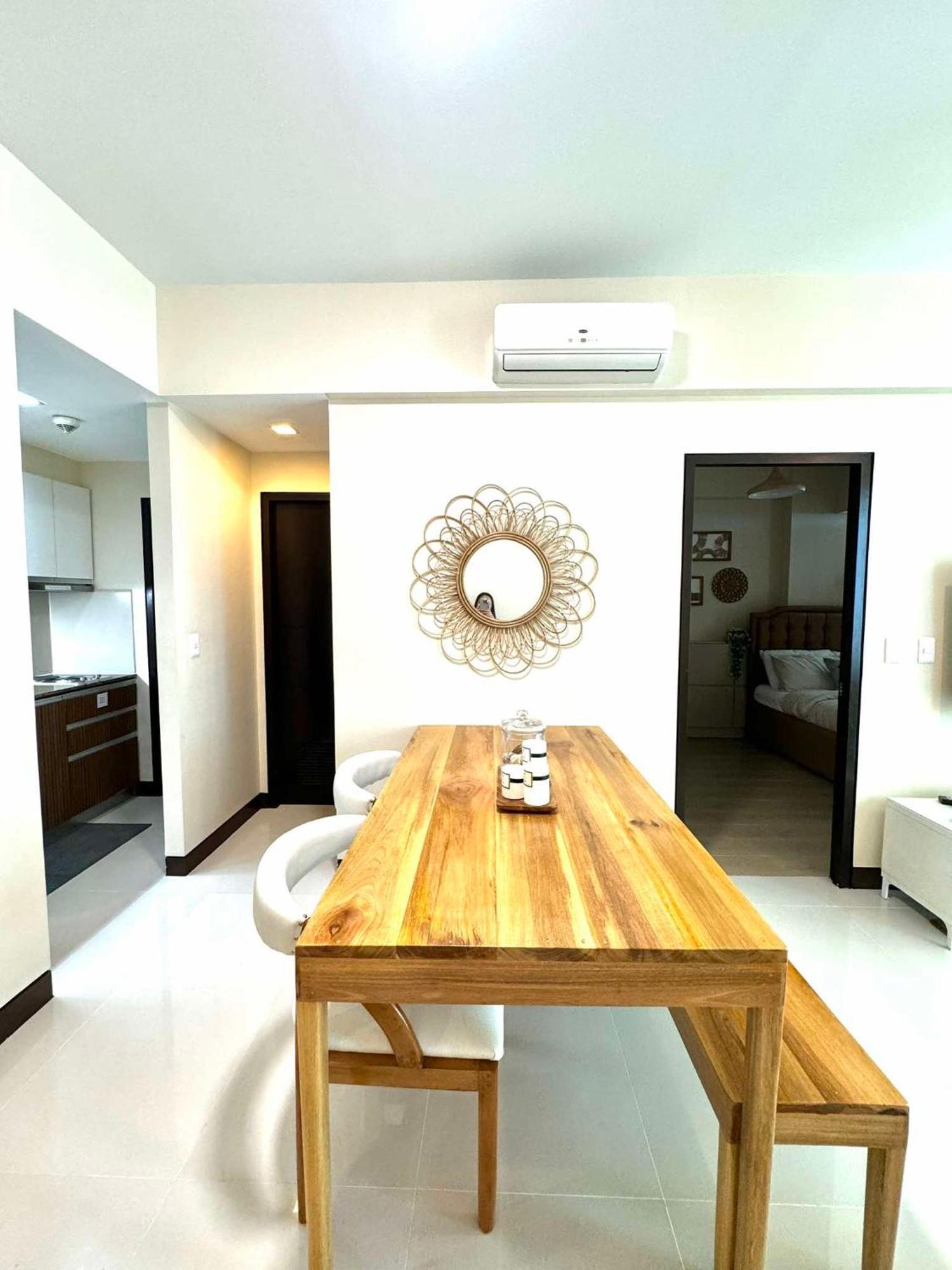 Mactan Newtown Condo With Pool Access Lapu-Lapu City Exterior foto